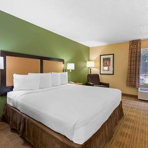 Studio 1 King Bed Non-Smoking